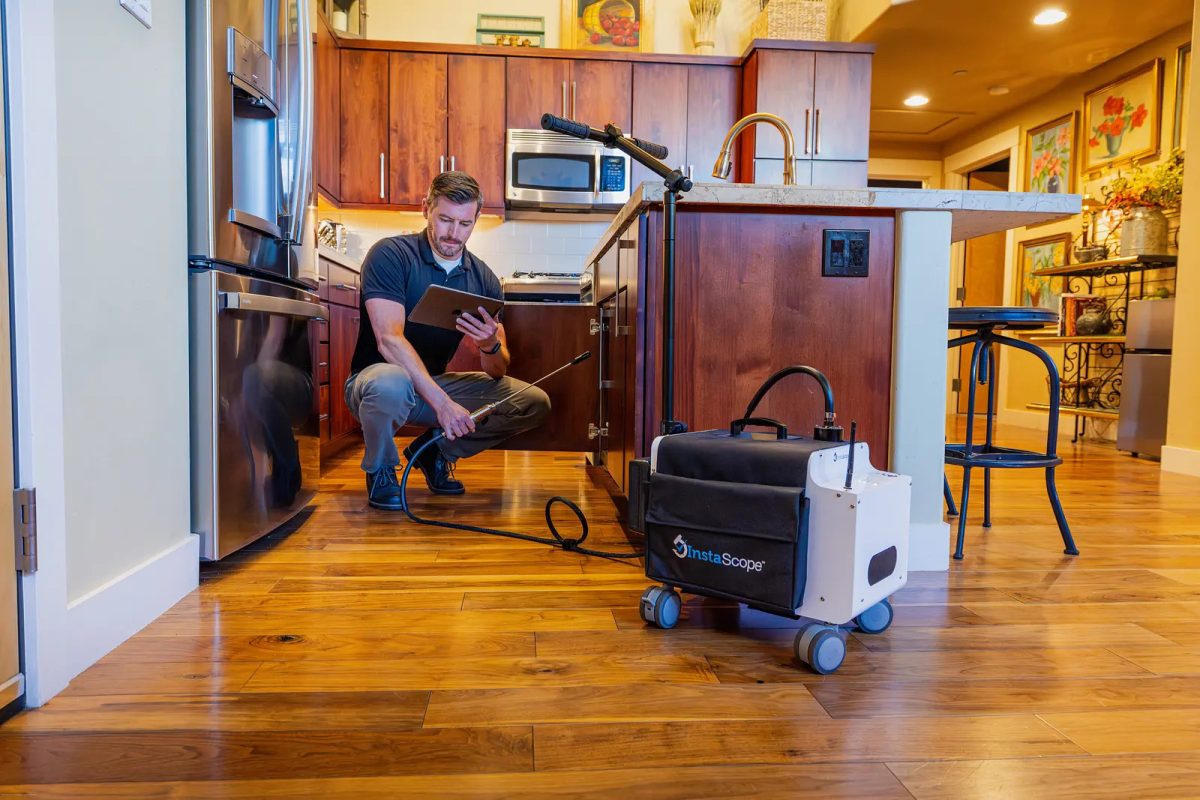 InstaScope mold inspection in a Sterling Heights home